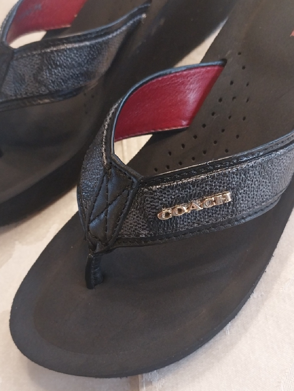 Coach Jolene Signature Logo Wedge Flip Flop Platform Sandals Sz 7M Black A9821